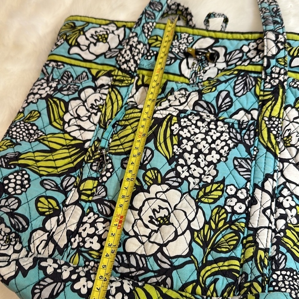 Vera Bradley Island Blooms Iconic Vera Tote and shoulder bag 2 pcs EUC - Picture 13 of 15